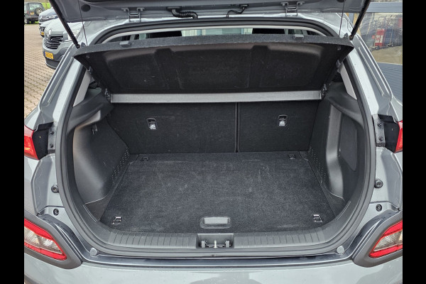 Hyundai Kona EV Comfort 39 kWh | SOH 98% | Stoelverwarming | Krell | Navi |  All-seasons | Camera | Stuurverwarming | Rijklaar |