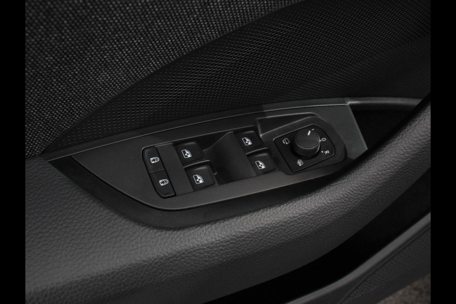 Škoda Kodiaq 1.5 ETSI MHEV DSG 7P AUTOMAAT Selection | Navigatie | Apple Carplay / Android Auto | Parkeersensoren V+A | Camera | Adaptive Cruise Control | Climate Control