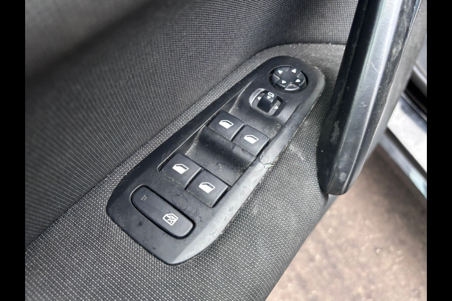 Peugeot 308 SW 1.2 PureTech Allure | Cruise + Navi Nu € 3.950,-!!!