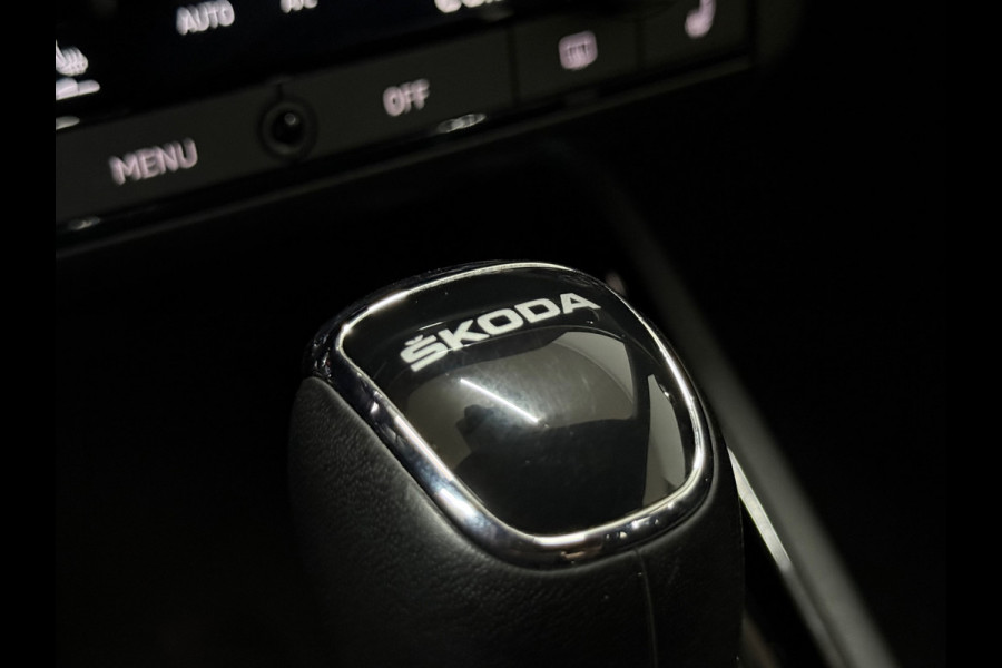 Škoda SCALA 1.0 TSI Style DSG | Sportstoelen | 18' inch | Crystal Lighting | Navigatie | Virtual Cockpit | Adaptive Cruise Control
