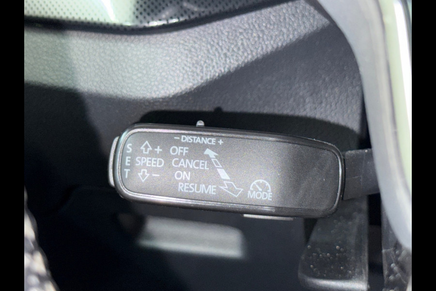 Škoda SCALA 1.0 TSI Style DSG | Sportstoelen | 18' inch | Crystal Lighting | Navigatie | Virtual Cockpit | Adaptive Cruise Control