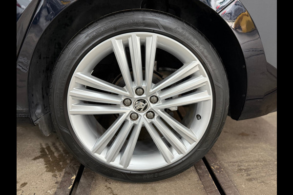 Škoda SCALA 1.0 TSI Style DSG | Sportstoelen | 18' inch | Crystal Lighting | Navigatie | Virtual Cockpit | Adaptive Cruise Control