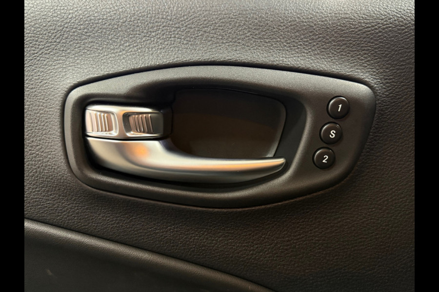 Jeep Compass 4xe 240 Plug-in Hybrid Electric S | Alpine | 19' inch | Leder | Trekhaak | LED