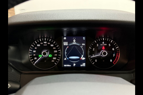 Land Rover Range Rover Velar 2.0 P250 Turbo AWD | Trekhaak | 20' inch | Camera | Alcantara