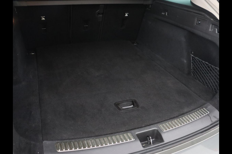 Opel Insignia 1.5 Turbo Innovation | Head-Up | Stoel & stuurverwarming | Trekhaak | Carplay | Camera | Keyless | Navigatie | Matrix LED | Climate control | Parkeerhulp | Cruise control