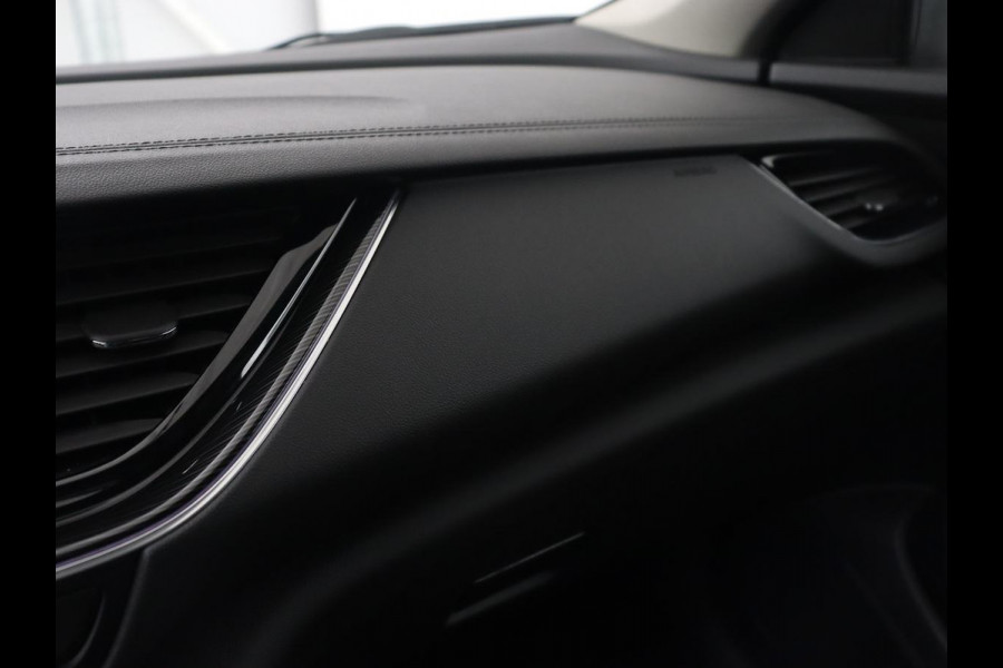 Opel Insignia 1.5 Turbo Innovation | Head-Up | Stoel & stuurverwarming | Trekhaak | Carplay | Camera | Keyless | Navigatie | Matrix LED | Climate control | Parkeerhulp | Cruise control