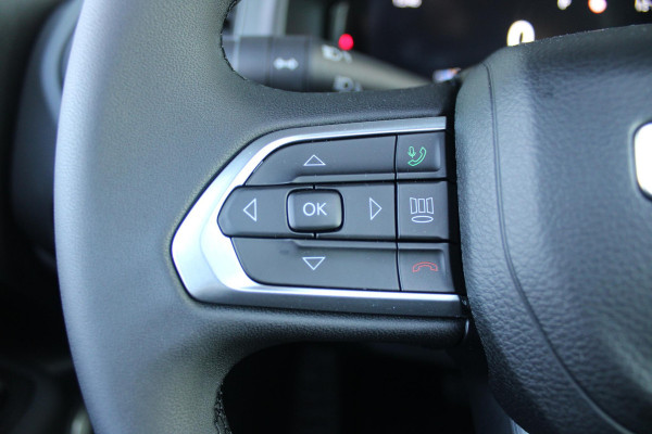 Jeep Renegade 1.5T 130PK e-Hybrid ALTITUDE | DRAADLOZE APPLE CARPLAY/ANDROID AUTO | PANORAMISCH SCHUIF/KANTEL DAK | FULL LED KOPLAMPEN | DODEHOEK DETECTIE | ADAPTIVE CRUISE CONTROL | LICHTMETALEN VELGEN 17" | ACHTERUITRIJ CAMERA | DAB+ RADIO | NAVIGATIE | PARKEERSENSOREN VOOR + ACHTER | AUTOMATISCH INPARKEREN | KEYLESS ENTRY/START | GETINTE RUITEN |