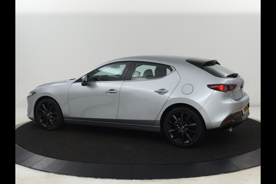 Mazda 3 2.0 e-SkyActiv-X 180 Comfort Bose | Head-Up | Stoel & stuurverwarming | Adaptive cruise | Carplay | Camera | Navigatie | Full LED | Parkeerhulp | Climate control