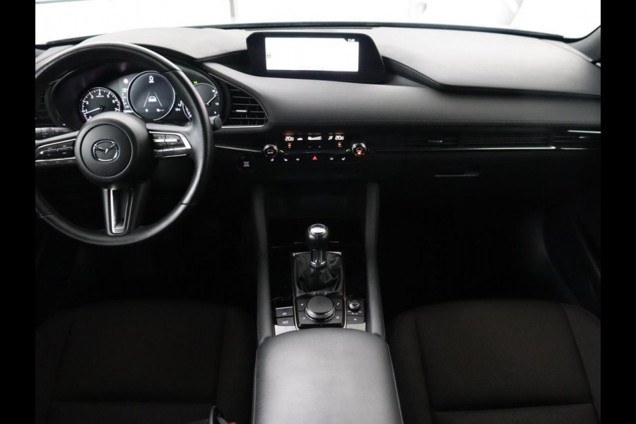 Mazda 3 2.0 e-SkyActiv-X 180 Comfort Bose | Head-Up | Stoel & stuurverwarming | Adaptive cruise | Carplay | Camera | Navigatie | Full LED | Parkeerhulp | Climate control