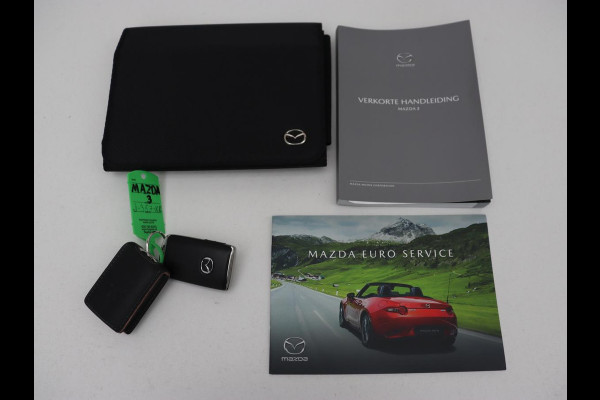 Mazda 3 2.0 e-SkyActiv-X 180 Comfort Bose | Head-Up | Stoel & stuurverwarming | Adaptive cruise | Carplay | Camera | Navigatie | Full LED | Parkeerhulp | Climate control