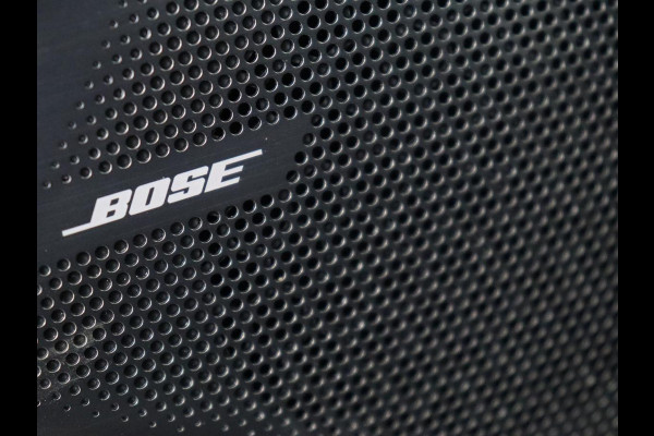 Mazda 3 2.0 e-SkyActiv-X 180 Comfort Bose | Head-Up | Stoel & stuurverwarming | Adaptive cruise | Carplay | Camera | Navigatie | Full LED | Parkeerhulp | Climate control