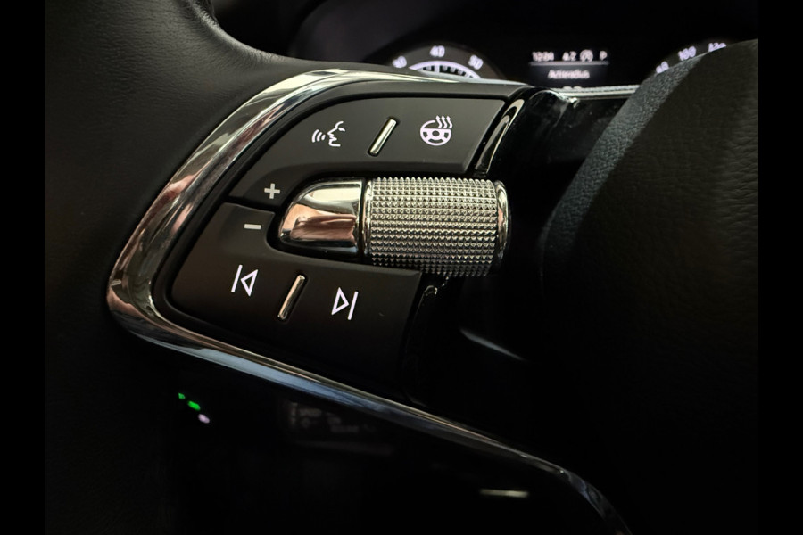 Škoda Kodiaq 1.5 TSI Laurin & Klement Business Edition Plus 7personen | Pano | Navi | LED