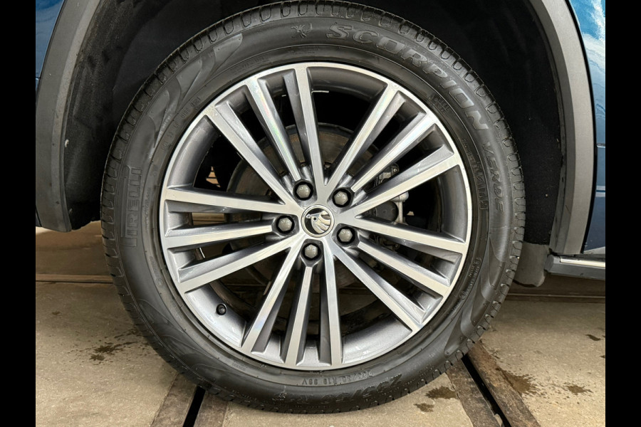 Škoda Kodiaq 1.5 TSI Laurin & Klement Business Edition Plus 7personen | Pano | Navi | LED