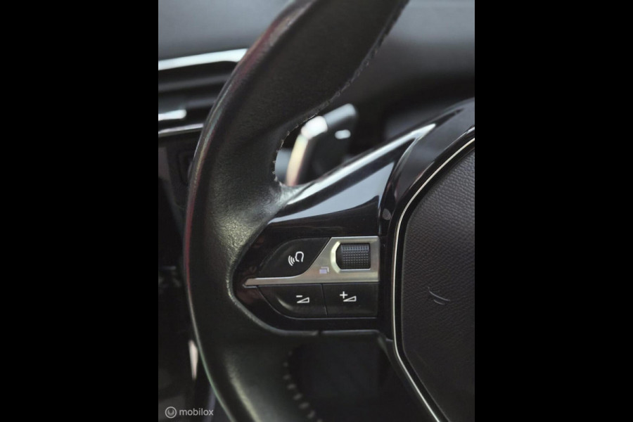 Peugeot 5008 7PL Aut.|LED|Navi|Camera|PDC|6M Garantie