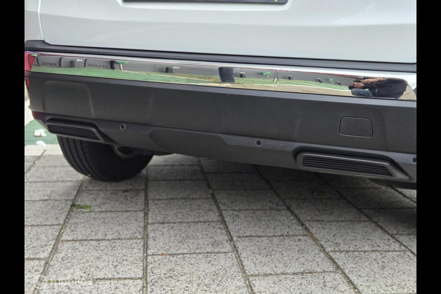 Peugeot 3008 Aut.| LED | Navi | Camera | PDC | 6M Garantie