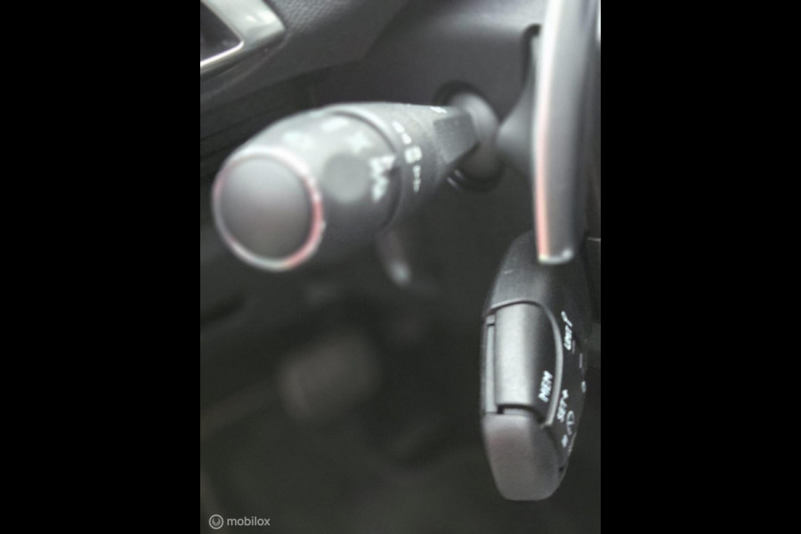 Peugeot 3008 1.2 PureT. |GT Line |EAT8 Automaat |6M Garantie