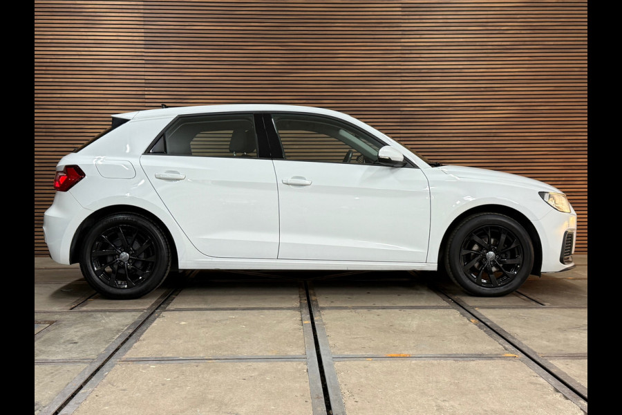 Audi A1 Sportback 25 TFSI Automaat | Black Pack | Virtual Cockpit | PDC voor + achter | Navigatie | Cruise