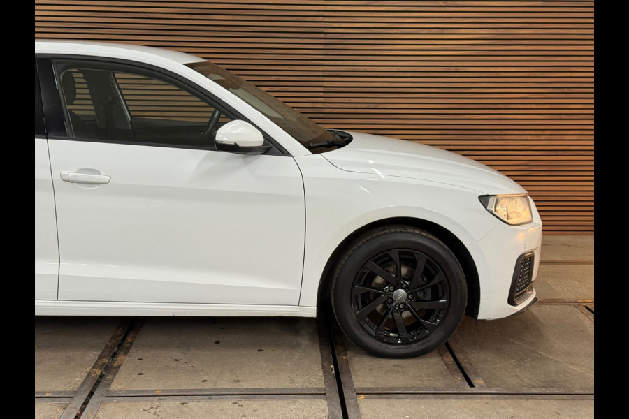 Audi A1 Sportback 25 TFSI Automaat | Black Pack | Virtual Cockpit | PDC voor + achter | Navigatie | Cruise