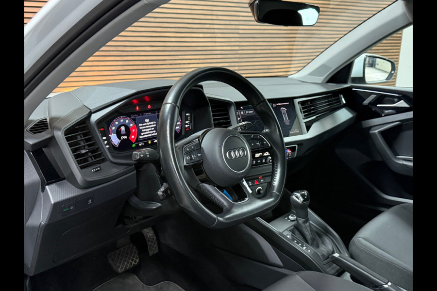 Audi A1 Sportback 25 TFSI Automaat | Black Pack | Virtual Cockpit | PDC voor + achter | Navigatie | Cruise