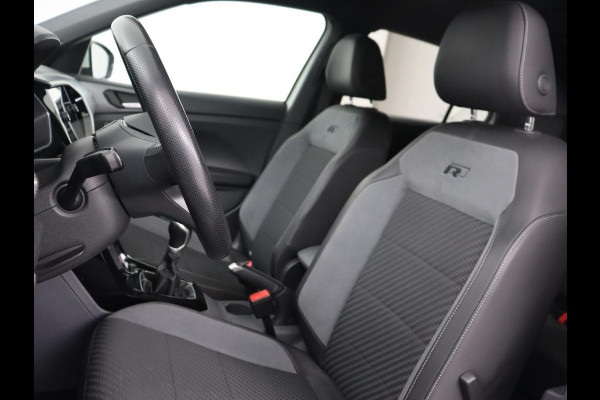 Volkswagen T-Cross 1.0 TSI R Line | Stoelverwarming | Keyless | Virtual Cockpit | Carplay | Trekhaak | Adaptive cruise | Park Assist | Full LED | Dodehoek detectie | Climate control