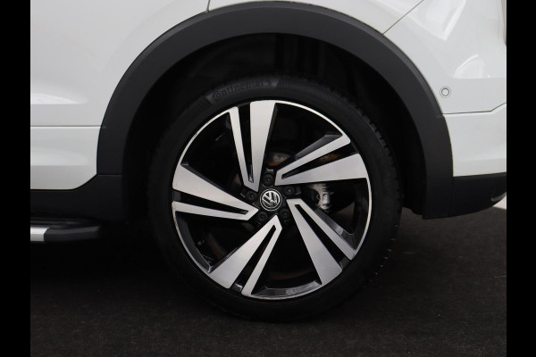 Volkswagen T-Cross 1.0 TSI R Line | Stoelverwarming | Keyless | Virtual Cockpit | Carplay | Trekhaak | Adaptive cruise | Park Assist | Full LED | Dodehoek detectie | Climate control