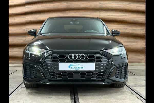 Audi A3 Sportback 45 TFSIe S-line Competition | RS-stoelen Alcantara | Navigatie | Virtual Cockpit | 18' inch