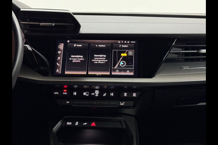 Audi A3 Sportback 45 TFSIe S-line Competition | RS-stoelen Alcantara | Navigatie | Virtual Cockpit | 18' inch