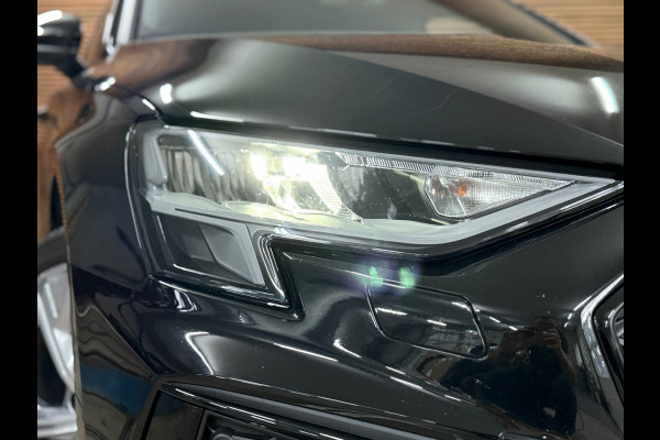 Audi A3 Sportback 45 TFSIe S-line Competition | RS-stoelen Alcantara | Navigatie | Virtual Cockpit | 18' inch