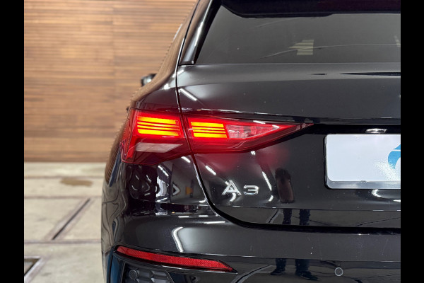 Audi A3 Sportback 45 TFSIe S-line Competition | RS-stoelen Alcantara | Navigatie | Virtual Cockpit | 18' inch