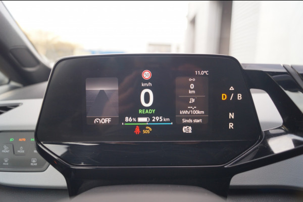Volkswagen ID.3 First Plus 58kWh -NAVI-ECC-ACC-CAM-TREKHAAK-