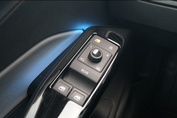 Volkswagen ID.3 First Plus 58kWh -NAVI-ECC-ACC-CAM-TREKHAAK-