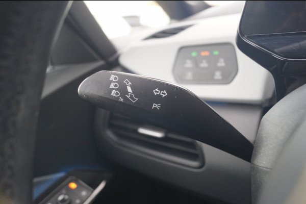 Volkswagen ID.3 First Plus 58kWh -NAVI-ECC-ACC-CAM-TREKHAAK-