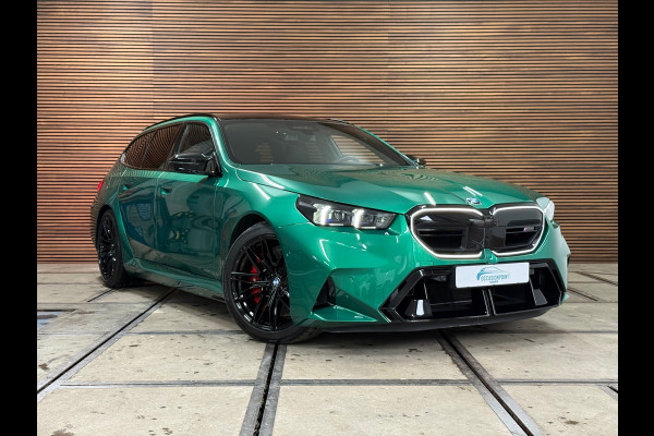 BMW M5 Touring | 757PK! | VOL! | Pano | M Driver Pack | Driving Assistant |Comfort-Parkeerassistent pakket Plus | Fabrieksgarantie