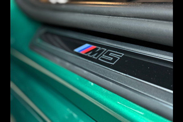 BMW M5 Touring | 757PK! | VOL! | Pano | M Driver Pack | Driving Assistant |Comfort-Parkeerassistent pakket Plus | Fabrieksgarantie