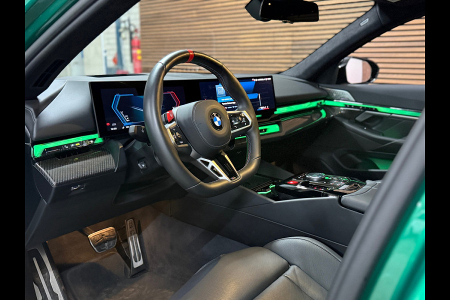 BMW M5 Touring | 757PK! | VOL! | Pano | M Driver Pack | Driving Assistant |Comfort-Parkeerassistent pakket Plus | Fabrieksgarantie