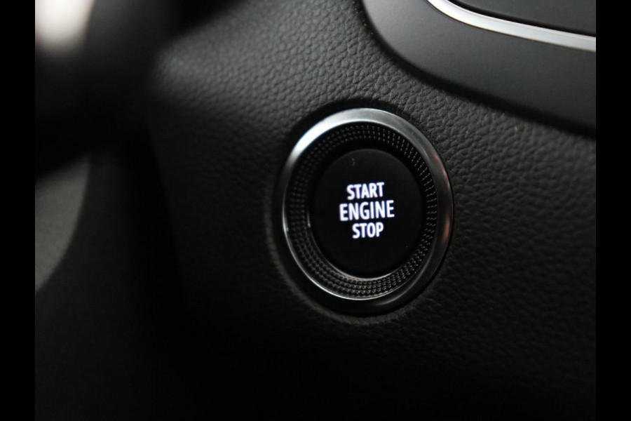 Renault Mégane 1.3 TCe140 Equilibre | Navigatie | Carplay | Keyless | Full LED | Digital Cockpit | Climate control | Parkeerhulp | Cruise control