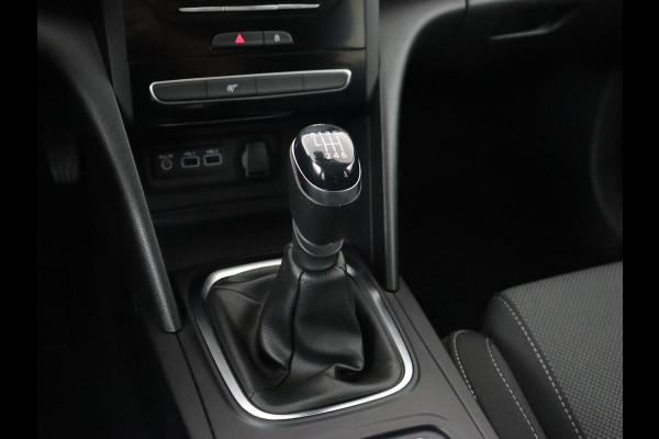 Renault Mégane 1.3 TCe140 Equilibre | Navigatie | Carplay | Keyless | Full LED | Digital Cockpit | Climate control | Parkeerhulp | Cruise control