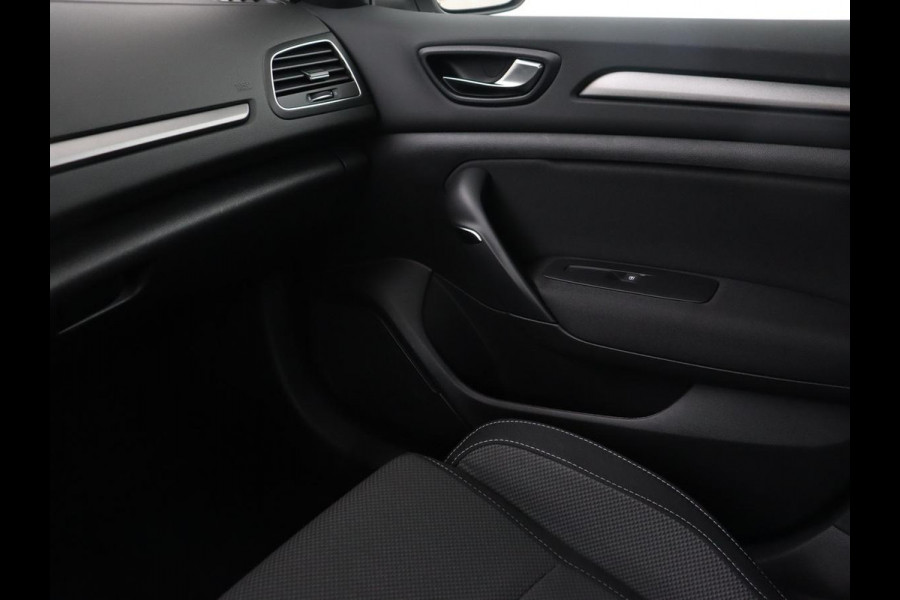 Renault Mégane 1.3 TCe140 Equilibre | Navigatie | Carplay | Keyless | Full LED | Digital Cockpit | Climate control | Parkeerhulp | Cruise control