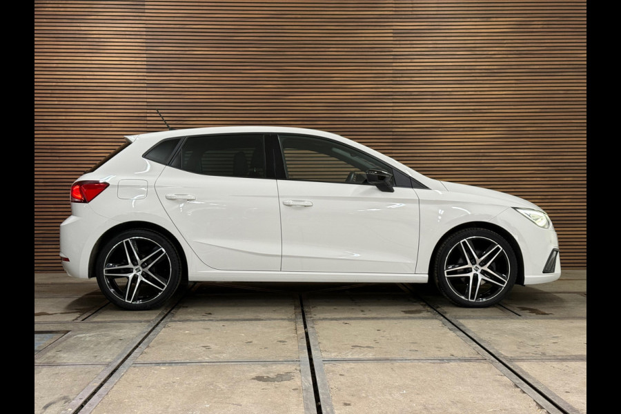Seat Ibiza 1.0 EcoTSI FR Automaat | Facelift | Alcantara | Virtual Cockpit | Stoelverwarming | Cruise Control | 18' inch |