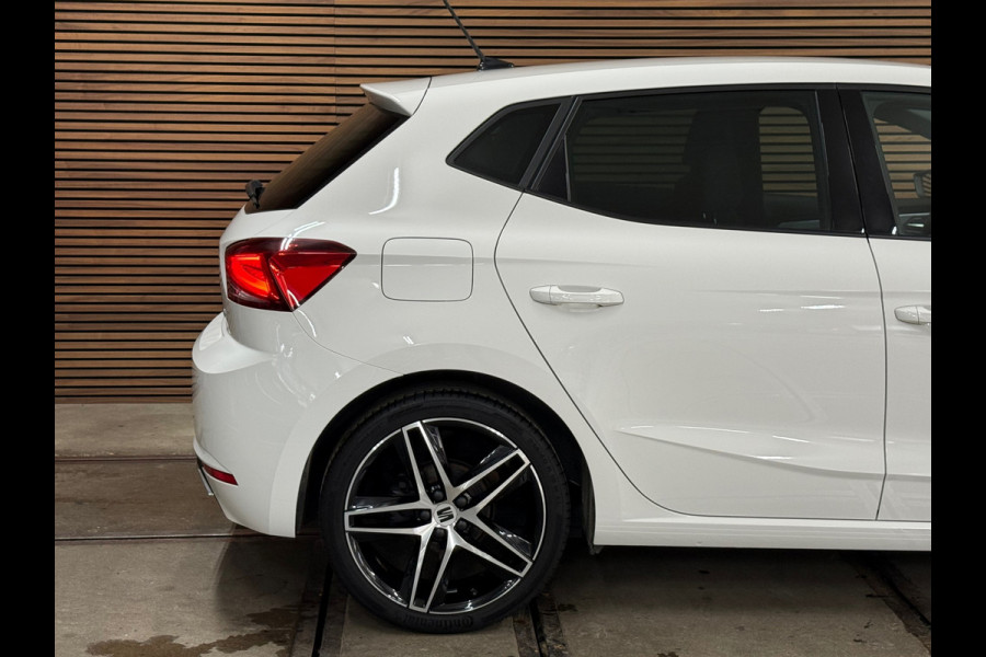 Seat Ibiza 1.0 EcoTSI FR Automaat | Facelift | Alcantara | Virtual Cockpit | Stoelverwarming | Cruise Control | 18' inch |
