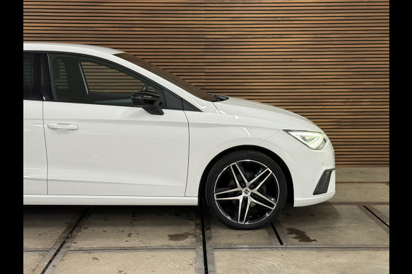 Seat Ibiza 1.0 EcoTSI FR Automaat | Facelift | Alcantara | Virtual Cockpit | Stoelverwarming | Cruise Control | 18' inch |