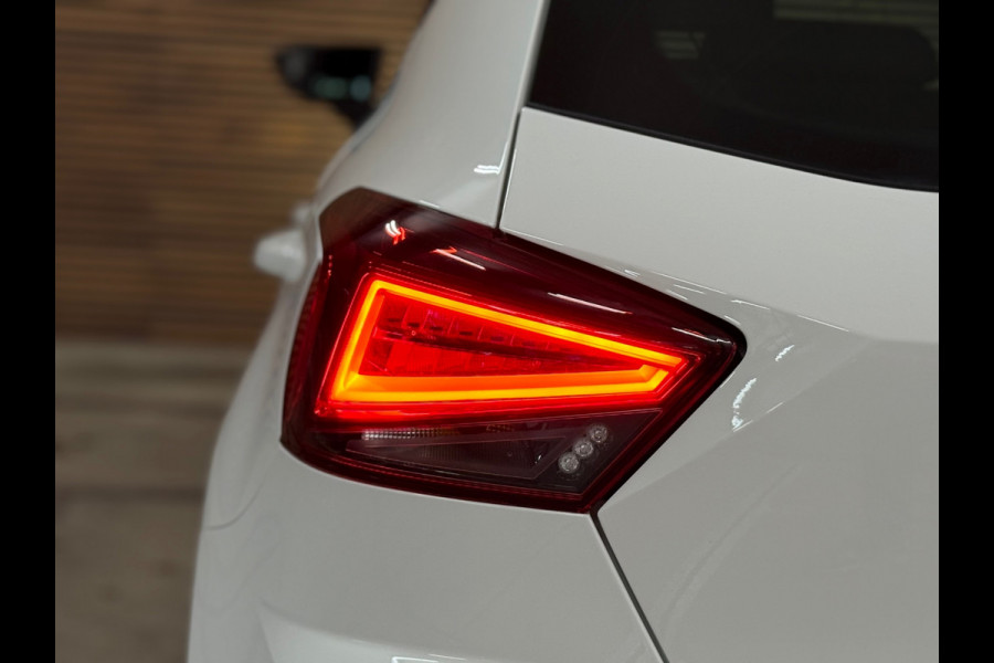 Seat Ibiza 1.0 EcoTSI FR Automaat | Facelift | Alcantara | Virtual Cockpit | Stoelverwarming | Cruise Control | 18' inch |