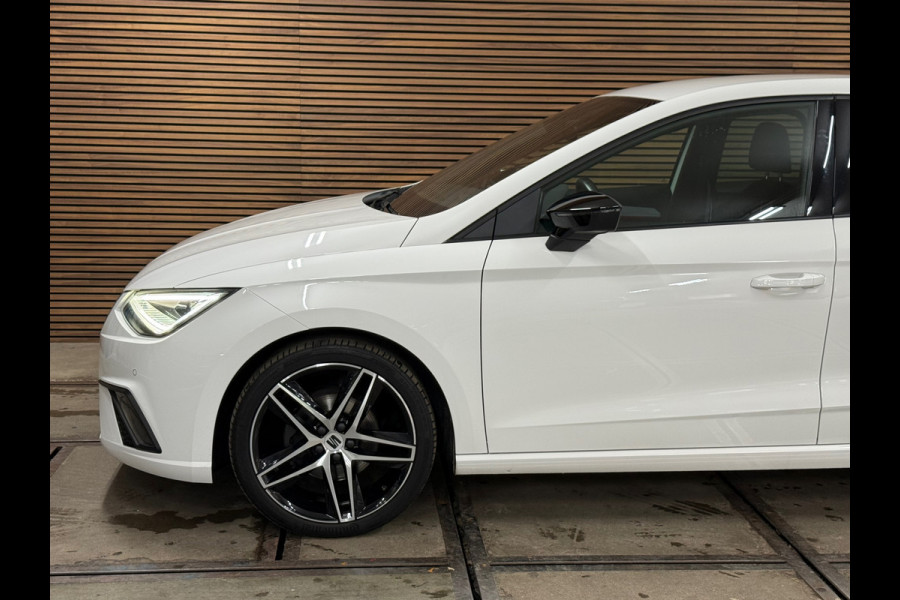 Seat Ibiza 1.0 EcoTSI FR Automaat | Facelift | Alcantara | Virtual Cockpit | Stoelverwarming | Cruise Control | 18' inch |