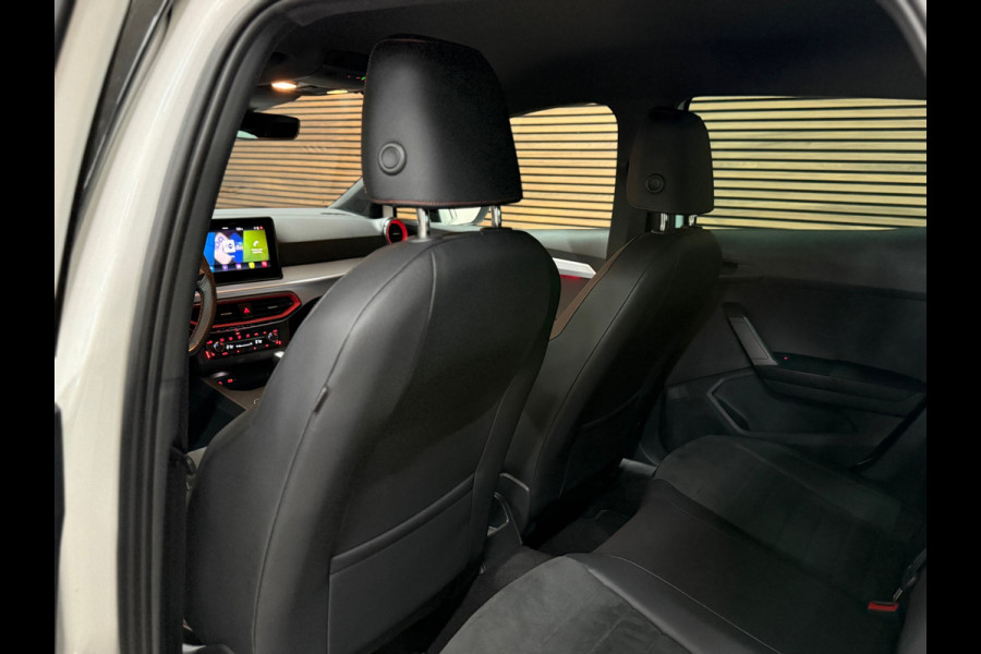 Seat Ibiza 1.0 EcoTSI FR Automaat | Facelift | Alcantara | Virtual Cockpit | Stoelverwarming | Cruise Control | 18' inch |