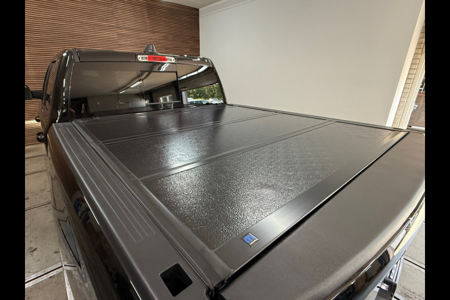 Dodge Ram 1500 5.7 V8 4x4 Crew Cab Sport | Full BLACK | Camera | ALPINE | Soft Cover | Apple Carplay | Cruise |