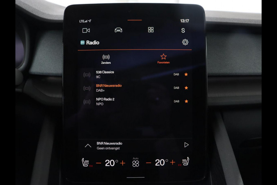 Polestar 2 Long Range Dual Motor Launch Edition 78kWh | Panoramadak | Trekhaak | 360 Camera | Achterbankverwarming | Adaptive cruise | Carplay | Camera | Stoelverwarming | Keyless