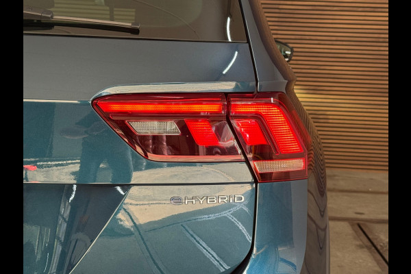 Volkswagen Tiguan 1.4 TSI eHybrid 2x R-Line Business+ | HUD | Vol Leder | ACC | Winterpakket