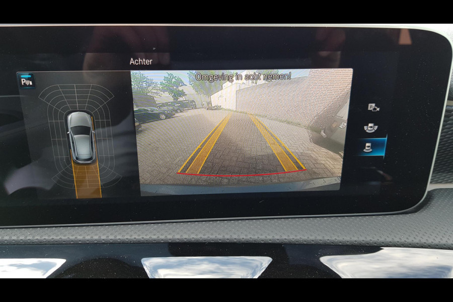 Mercedes-Benz A-Klasse 200 Automaat Progressive Premium Pack | Navigatie | Climate Control | Camera | Sfeerlichting | Parkeer sensoren | Stoelverwarming | Led | Cruise Control
