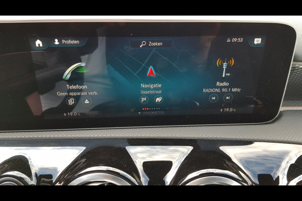 Mercedes-Benz A-Klasse 200 Automaat Progressive Premium Pack | Navigatie | Climate Control | Camera | Sfeerlichting | Parkeer sensoren | Stoelverwarming | Led | Cruise Control