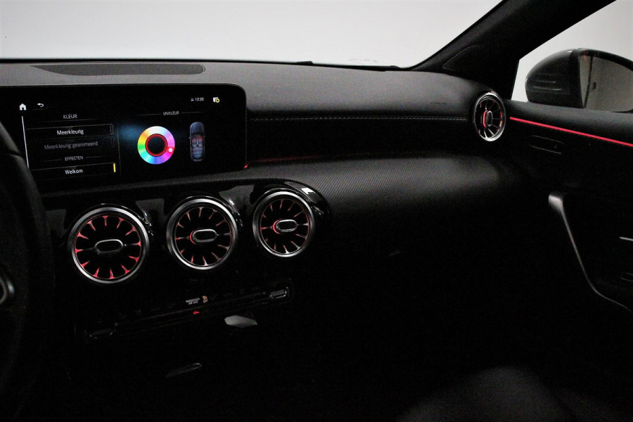 Mercedes-Benz A-Klasse 200 Automaat Progressive Premium Pack | Navigatie | Climate Control | Camera | Sfeerlichting | Parkeer sensoren | Stoelverwarming | Led | Cruise Control